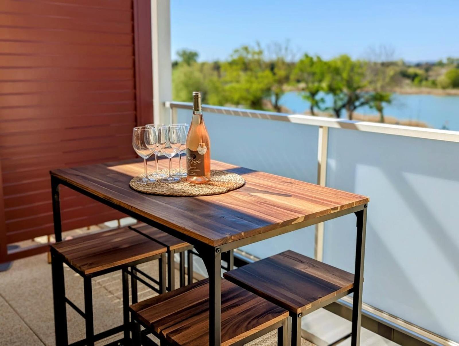 Lakeside Provence - Appartement Classe 4 Etoiles, Vue Sur Le Lac, Parking Sous-Sol, Double Clim Monteux Kültér fotó